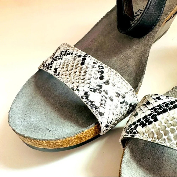 Naot Pixie Cobra Luster Wedge Sandals - Picture 7 of 8